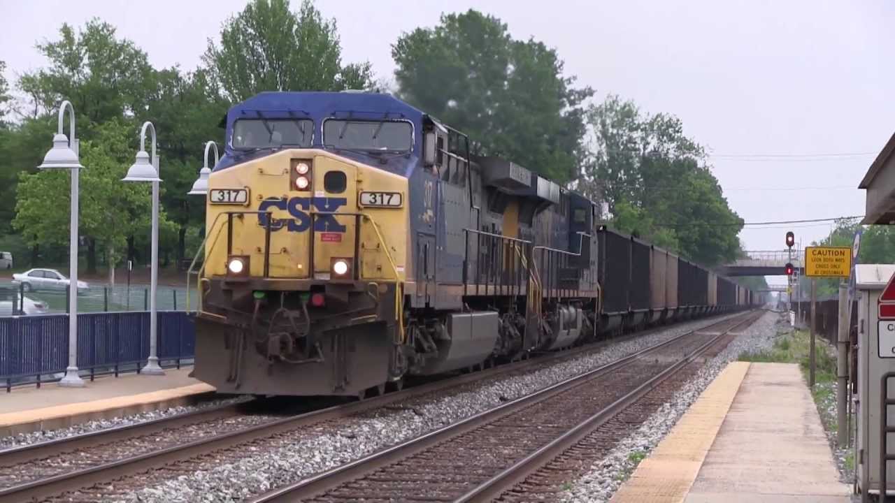 Pedestrian dies after being struck by train in Rockville