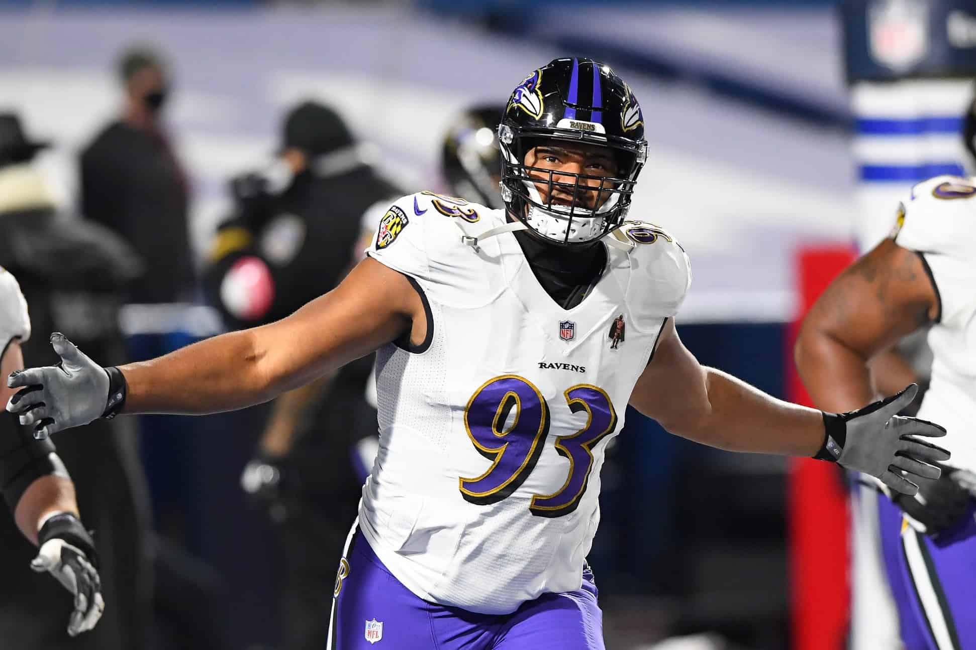 The Baltimore Ravens have re-signed DE Calais Campbell to a two-year, $12.5 million contract