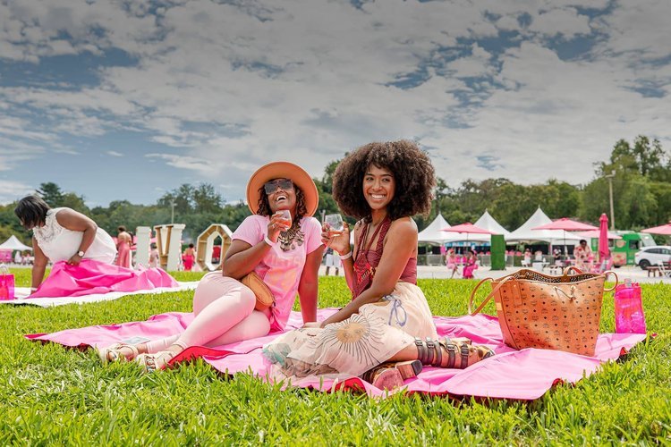 Célébrez en Rosé Wine & Music Festival Returns to DMV Memorial Day Weekend