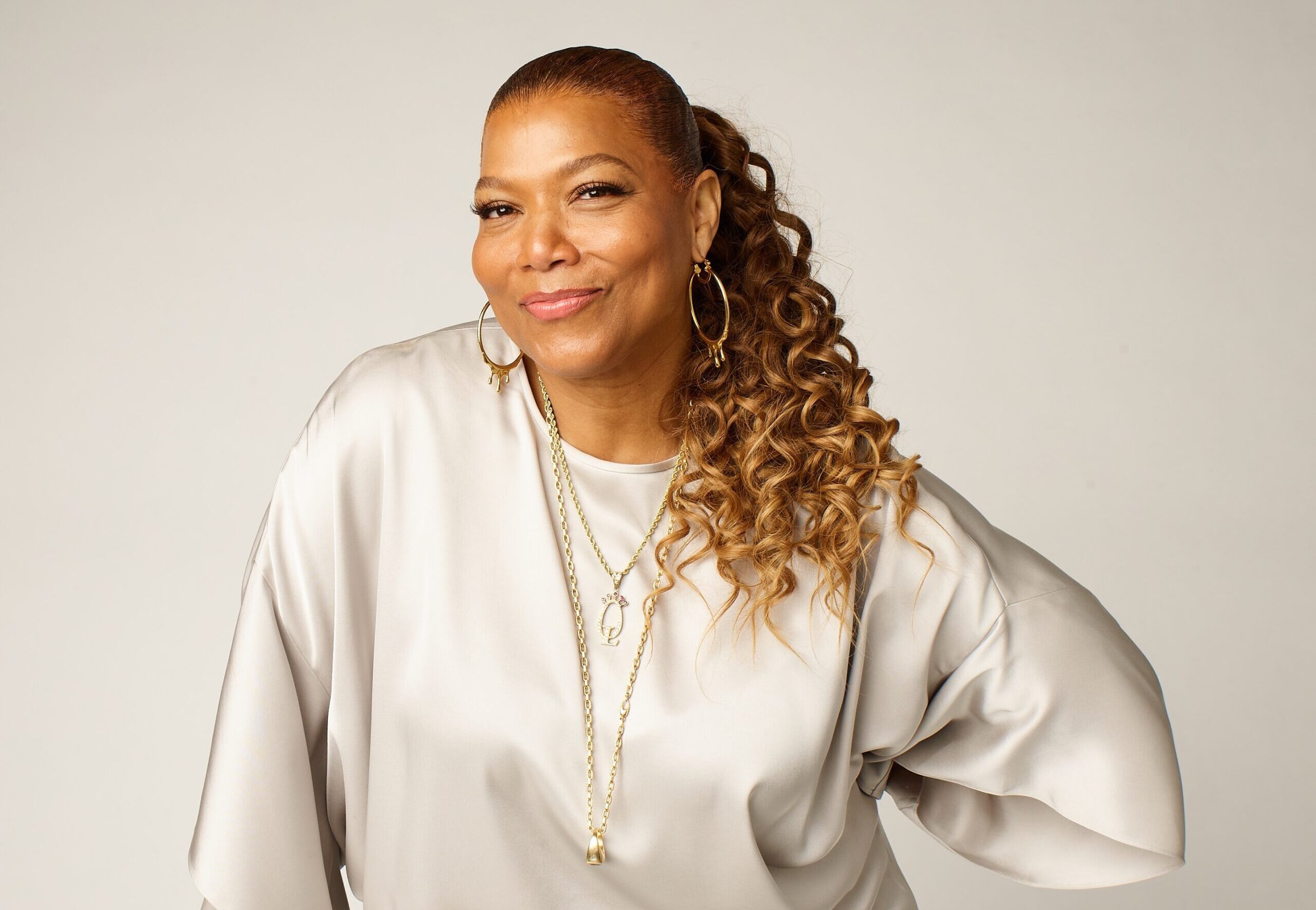 The Kennedy Center has announced that Queen Latifah will host the 47th Annual Kennedy Center Honors.